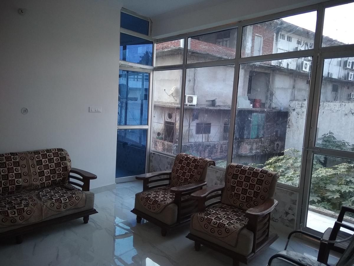 Pardhan Guest House Bāra Banki Buitenkant foto